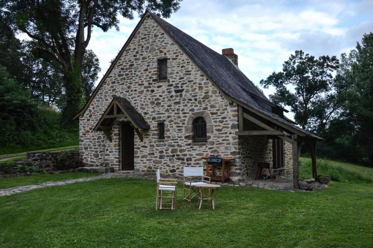 Bed and Breakfast Chambre D'Hote De Charme Dans Maison Independante Preaux  Exterior foto